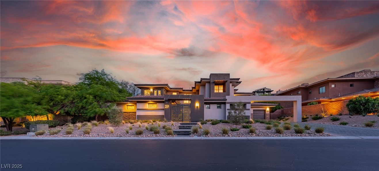 29 Soaring Bird Court, Las Vegas