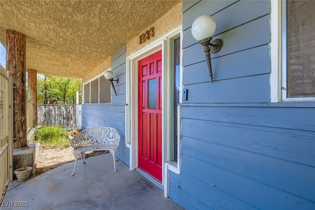 Photo 5 of 1233 Comstock Drive