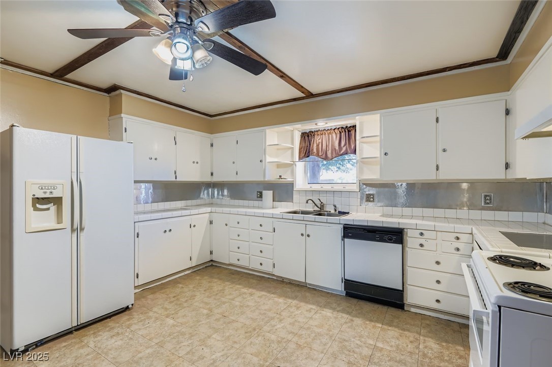 Photo 9 of 29, 1233 Comstock Drive