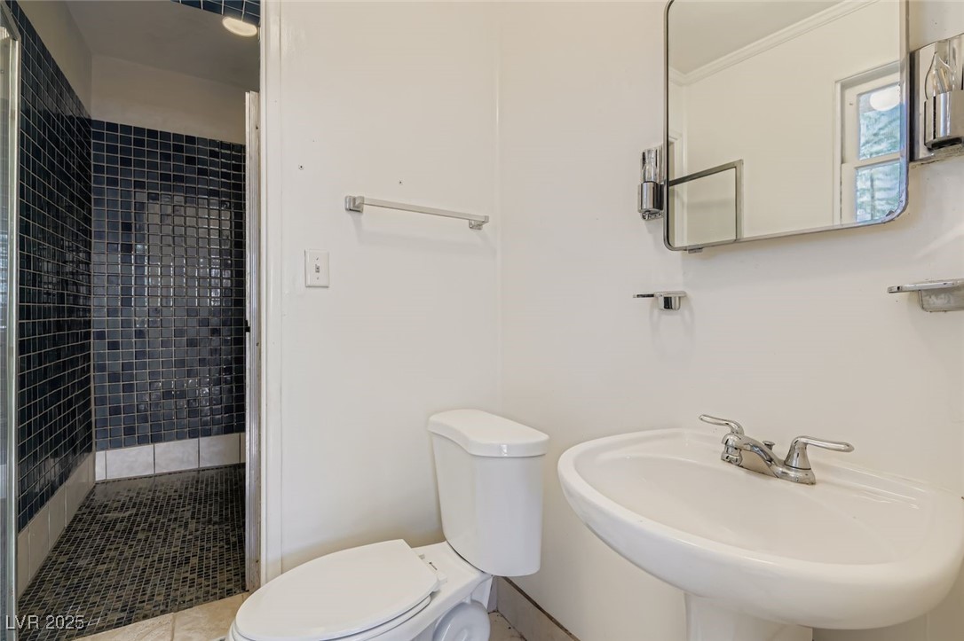 Photo 18 of 29, 1233 Comstock Drive