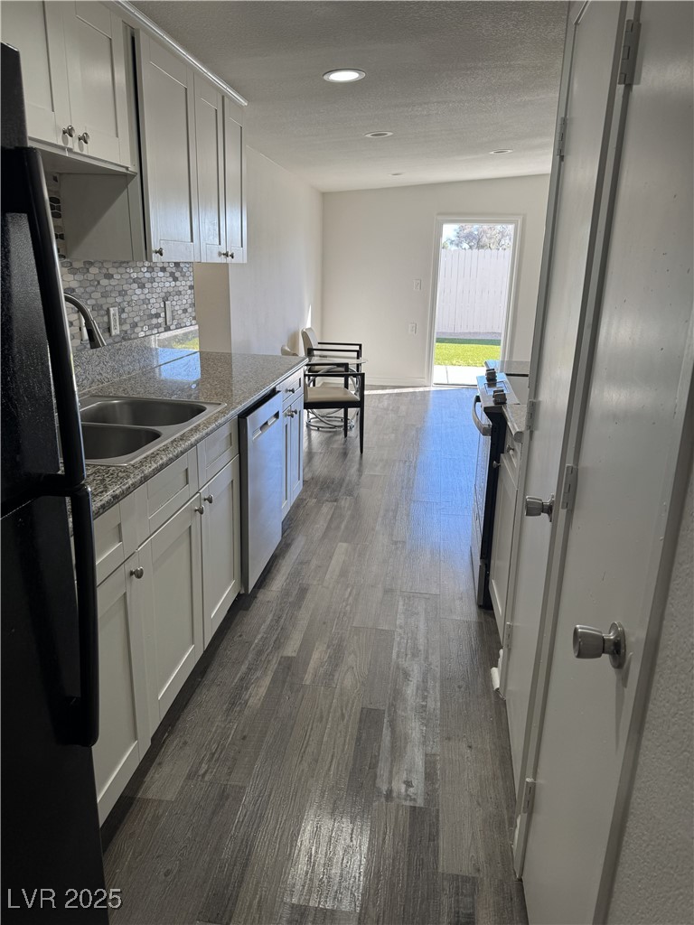 Photo 13 of 45, 3138 Gaucho Drive