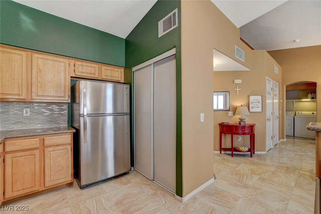 Photo 17 of 37, 4940 Black Bear Road #202