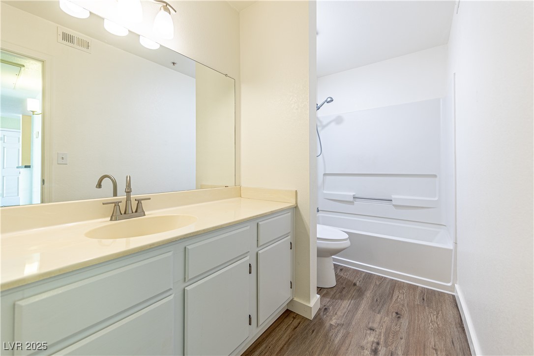 Photo 21 of 29, 3550 Bay Sands Drive #3061