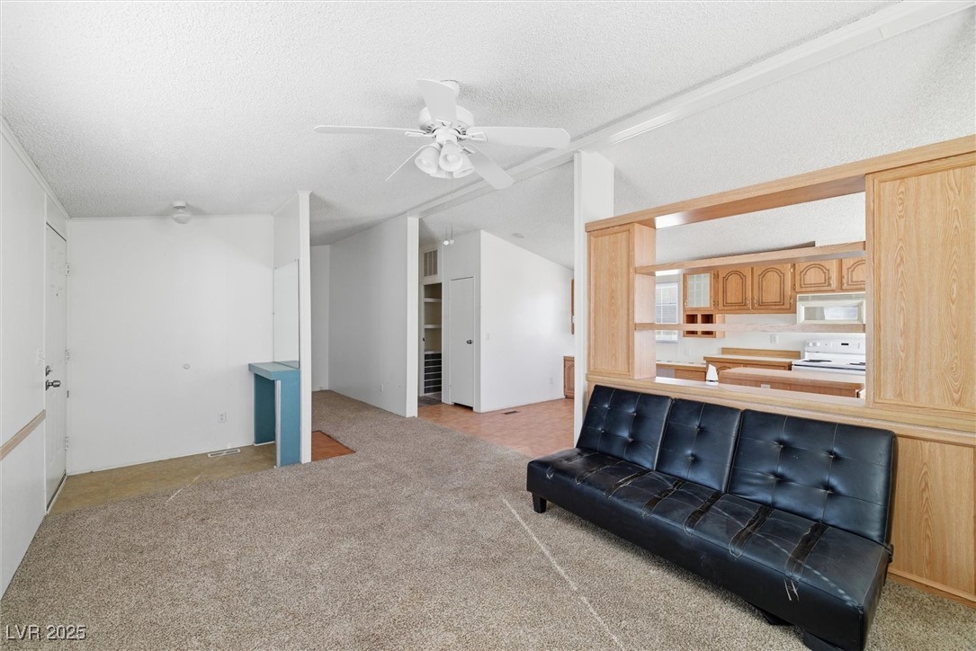Photo 10 of 35, 280 W Ferndell Street