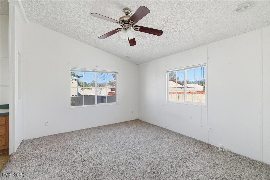 Photo 24 of 35, 280 W Ferndell Street