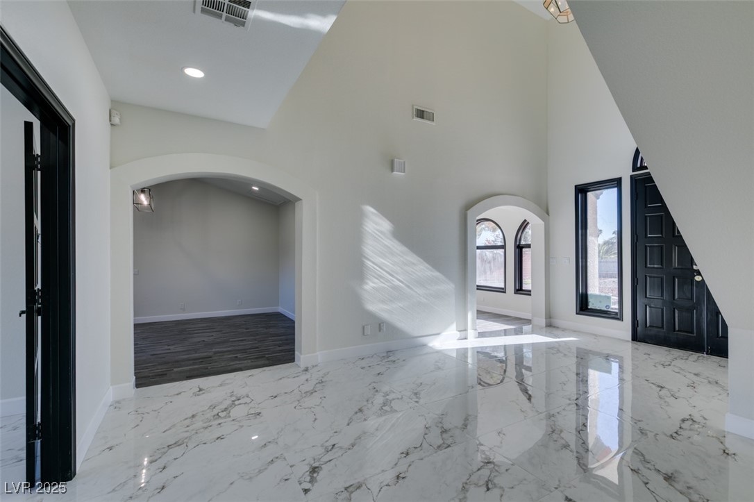 Photo 8 of 82, 7040 OBANNON Drive