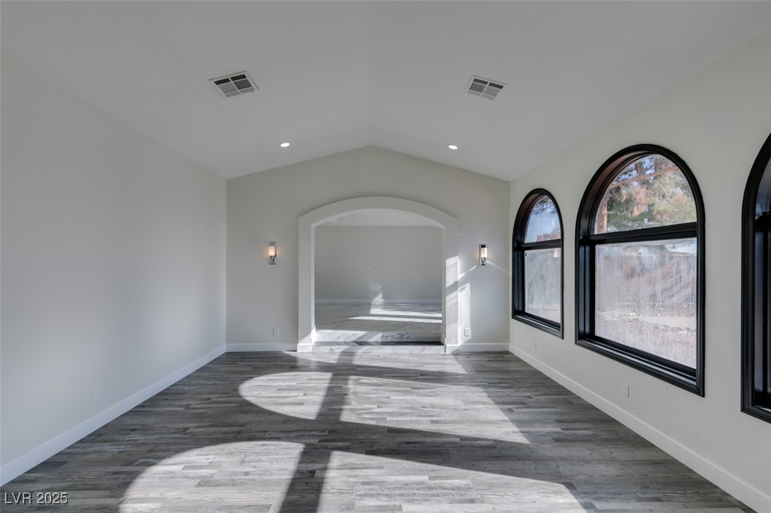 Photo 9 of 82, 7040 OBANNON Drive