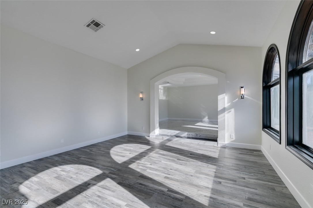 Photo 12 of 82, 7040 OBANNON Drive
