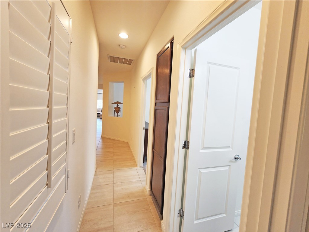Photo 7 of 49, 5441 E La Campana Drive