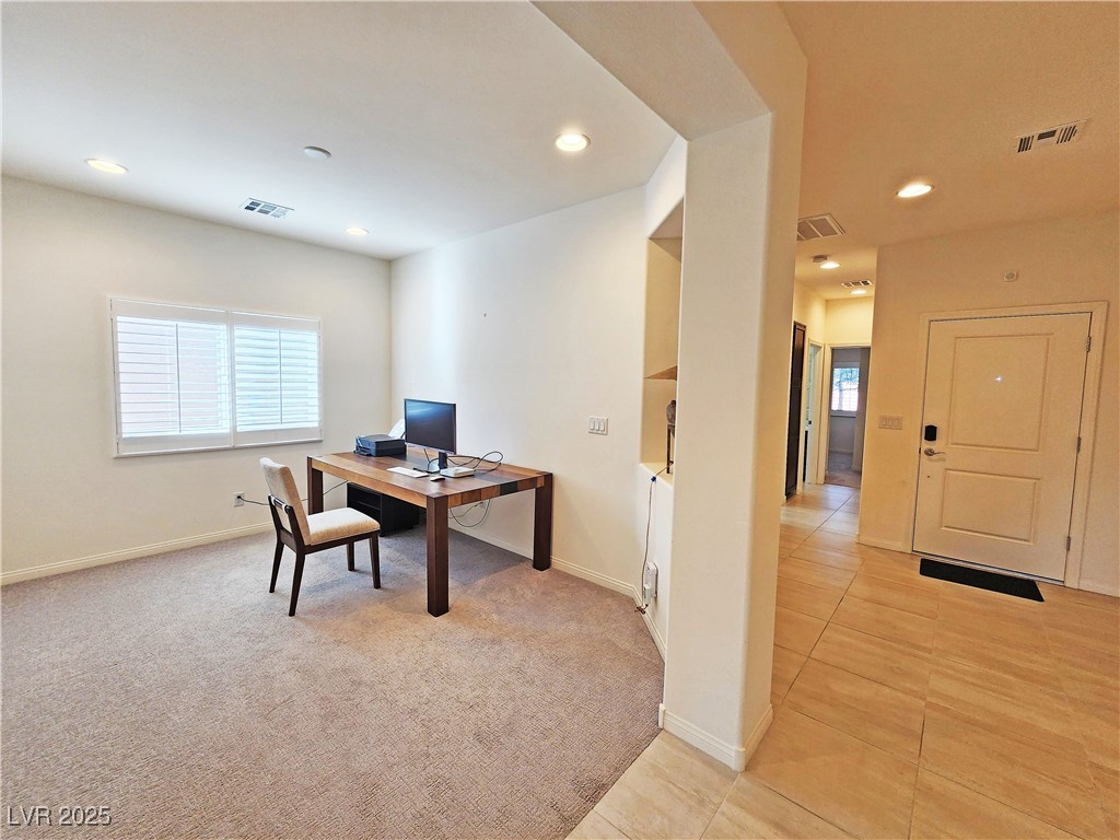 Photo 9 of 49, 5441 E La Campana Drive