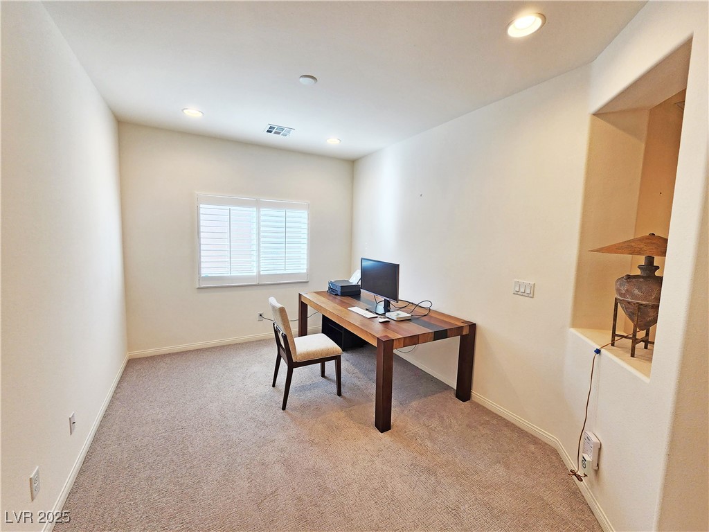 Photo 10 of 49, 5441 E La Campana Drive