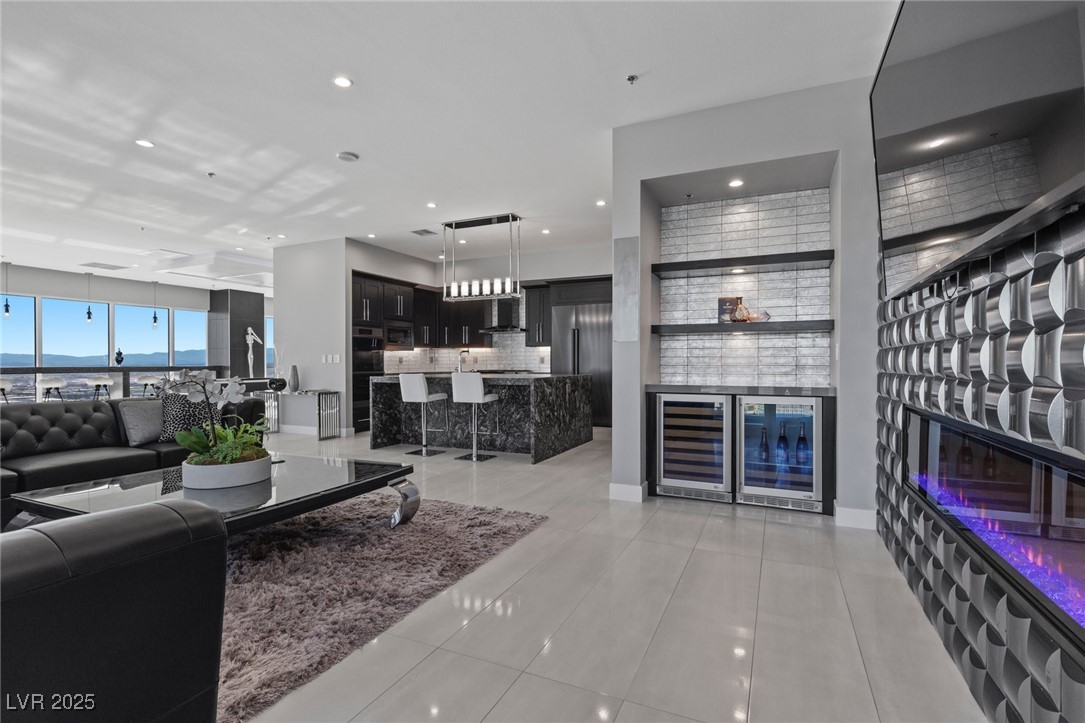 Photo 23 of 37, 4575 Dean Martin Drive #3300