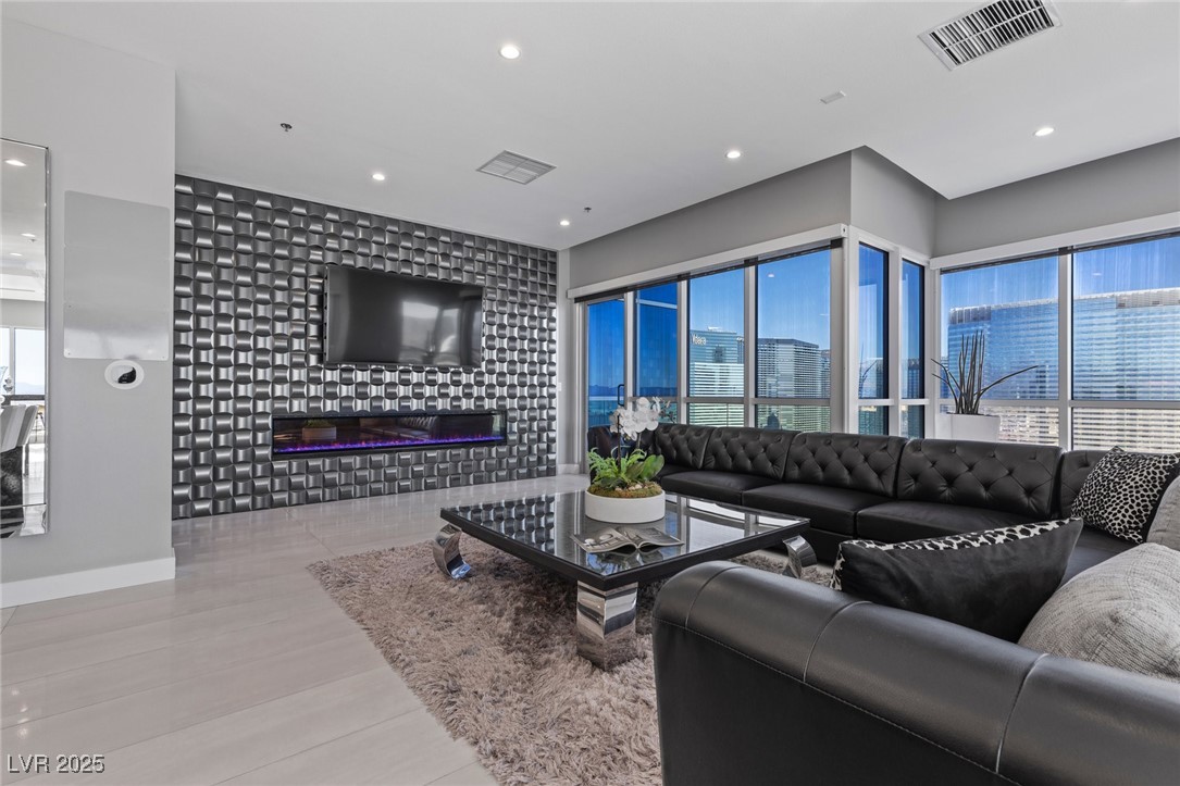 Photo 7 of 37, 4575 Dean Martin Drive #3300