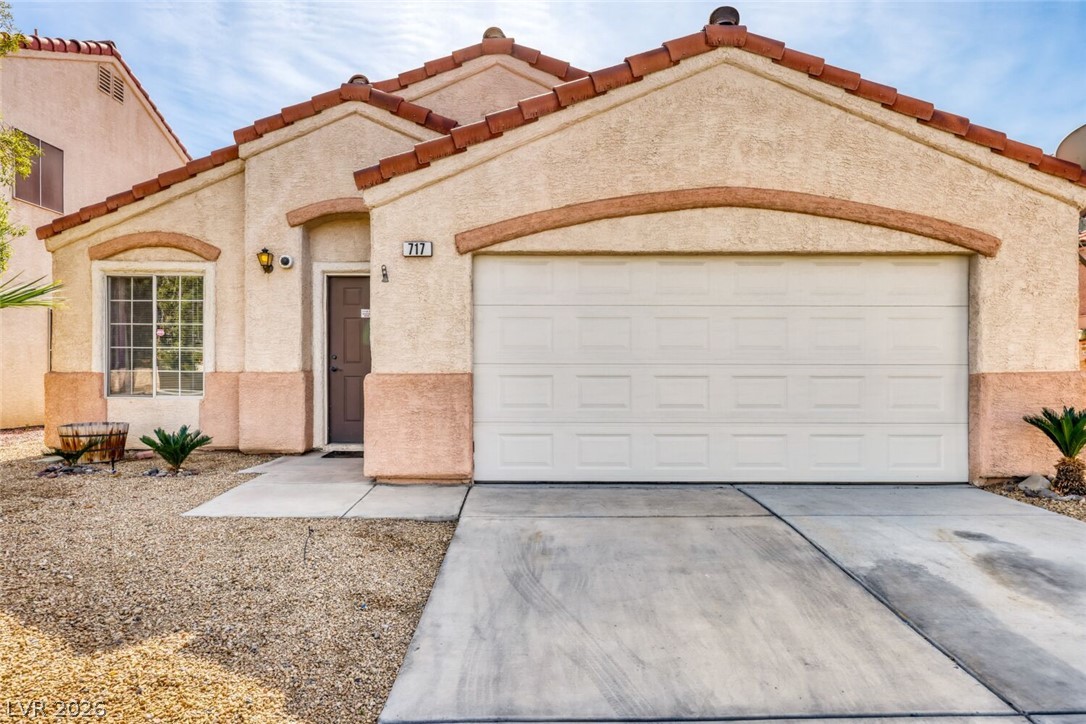 Photo 5 of 717 Moonlight Mesa Drive