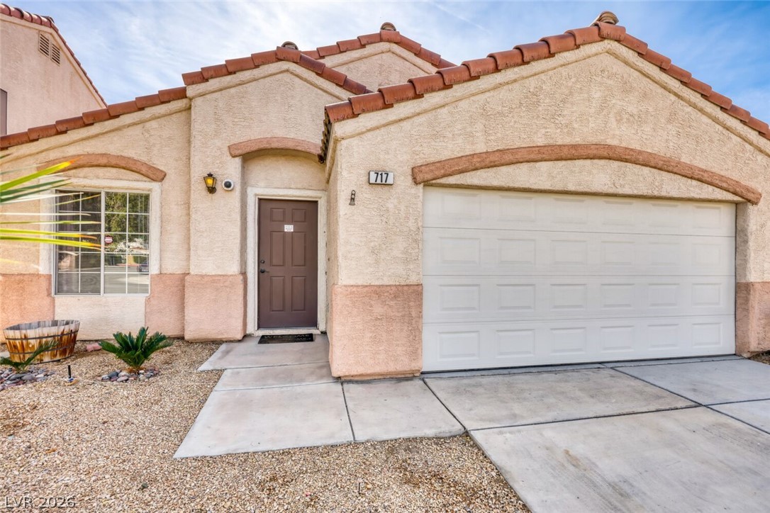 Photo 6 of 53, 717 Moonlight Mesa Drive