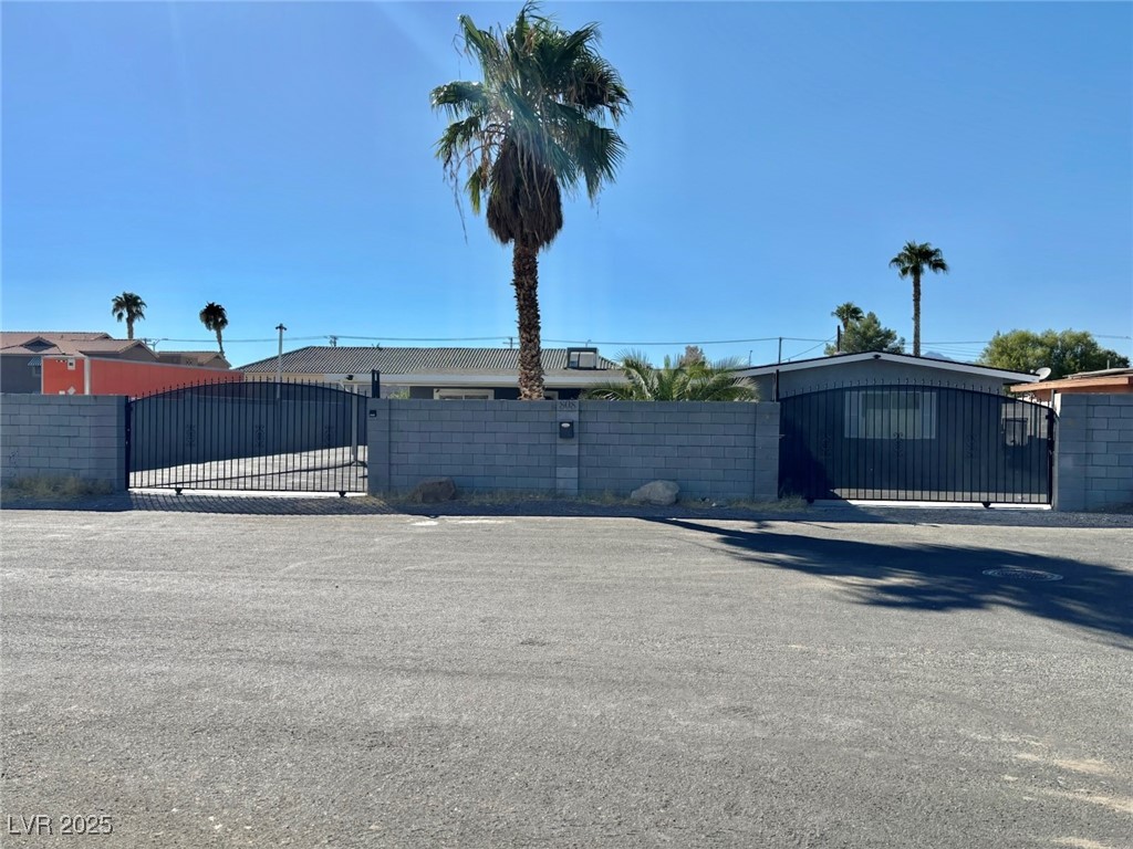 808 S Mallard Street, Las Vegas