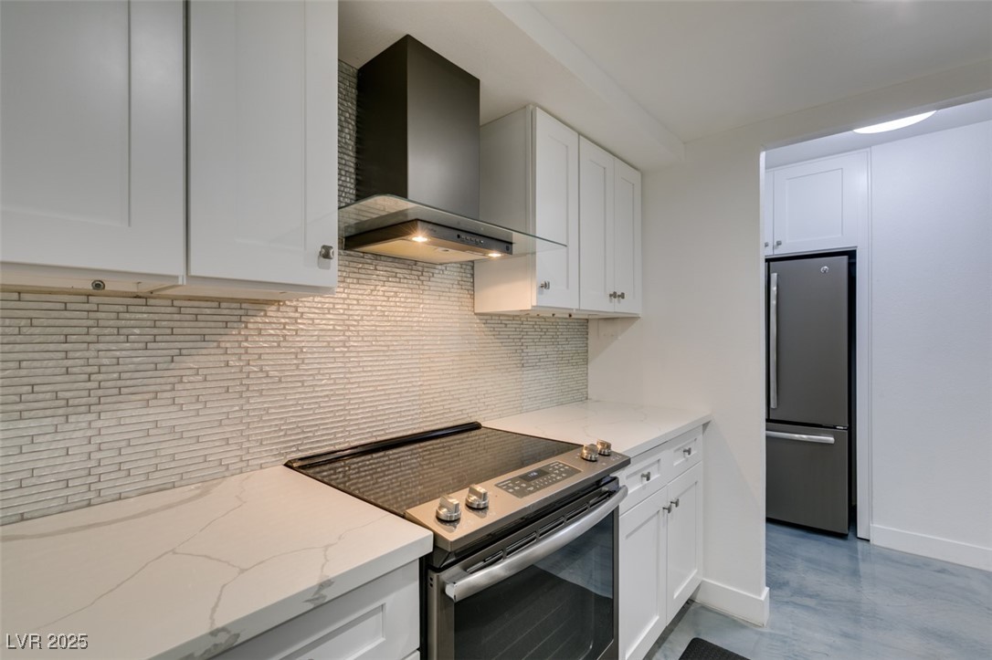 Photo 26 of 43, 205 E Harmon Avenue #101