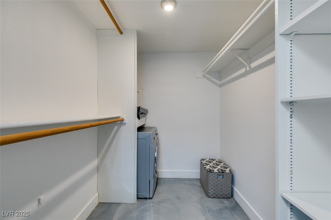 Photo 28 of 43, 205 E Harmon Avenue #101