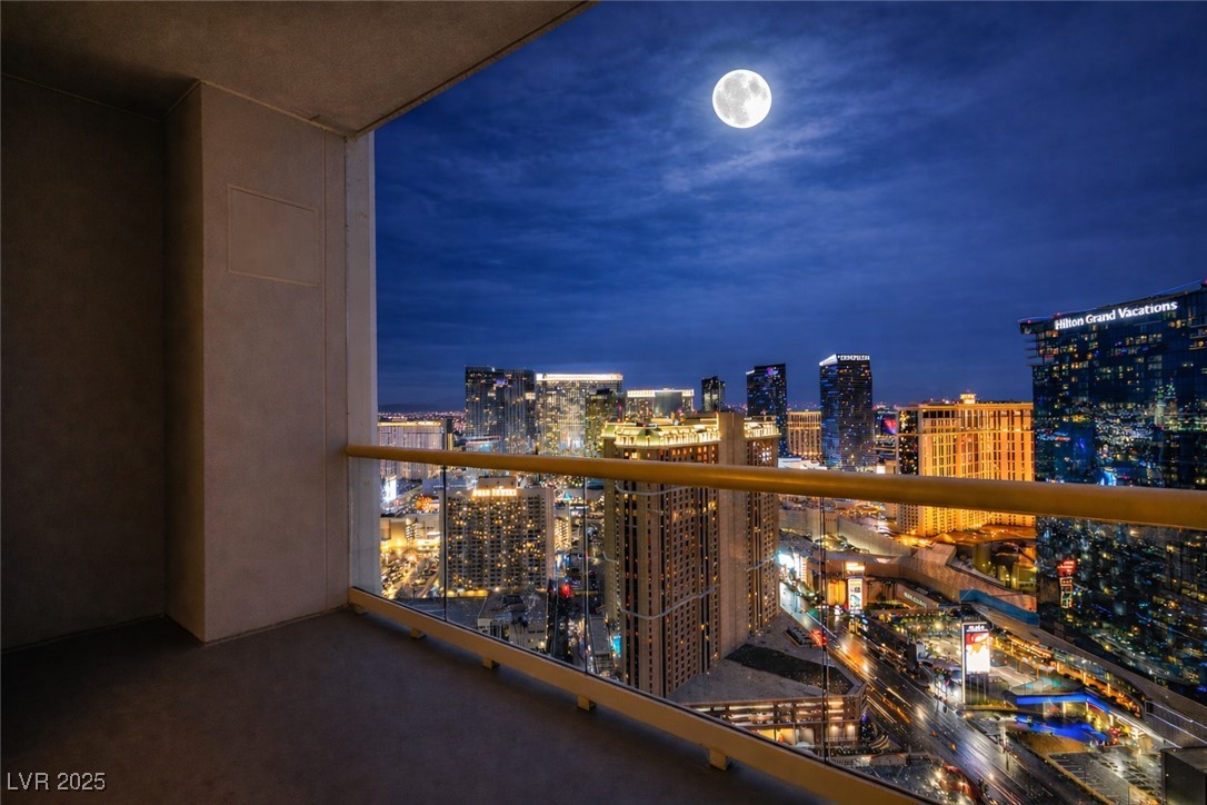 135 E HARMON Avenue #3709, Las Vegas