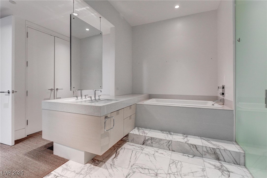 Photo 12 of 58, 4575 Dean Martin Drive #2607