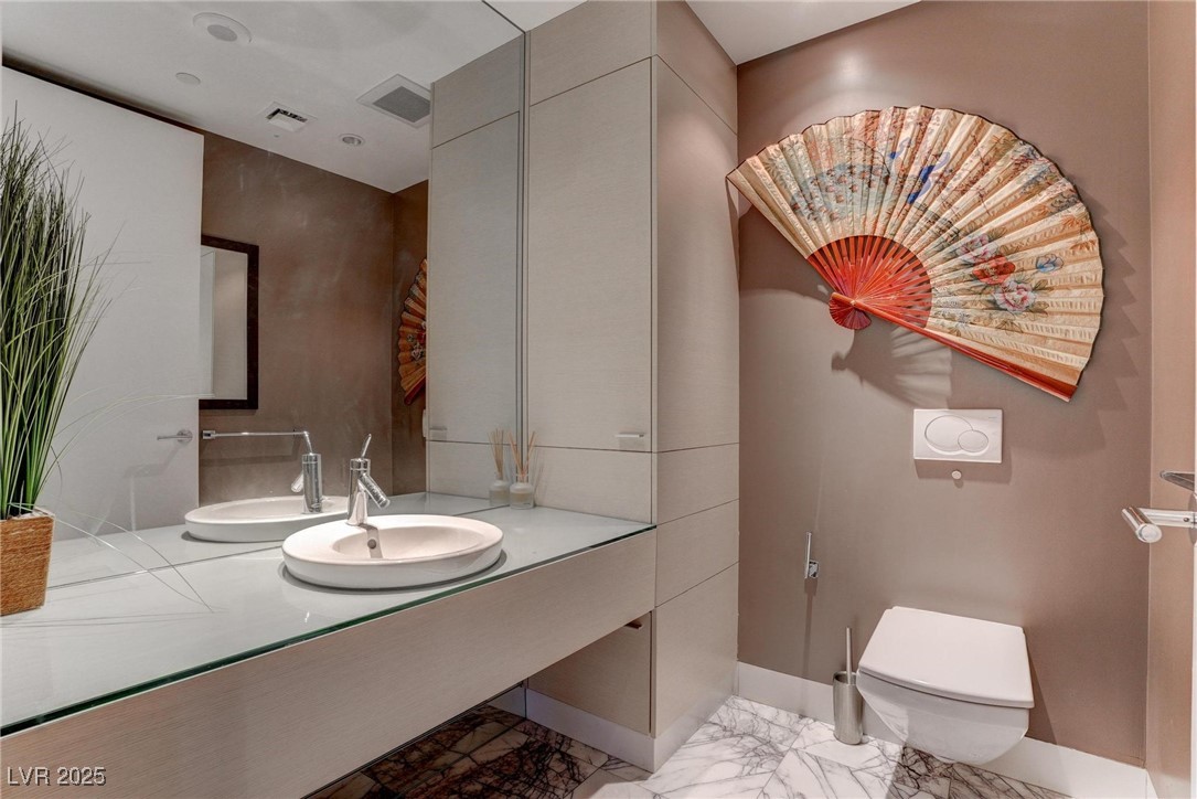 Photo 20 of 58, 4575 Dean Martin Drive #2607