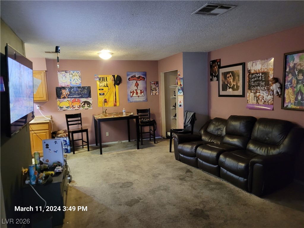 Photo 2 of 808 Hedge Way #4