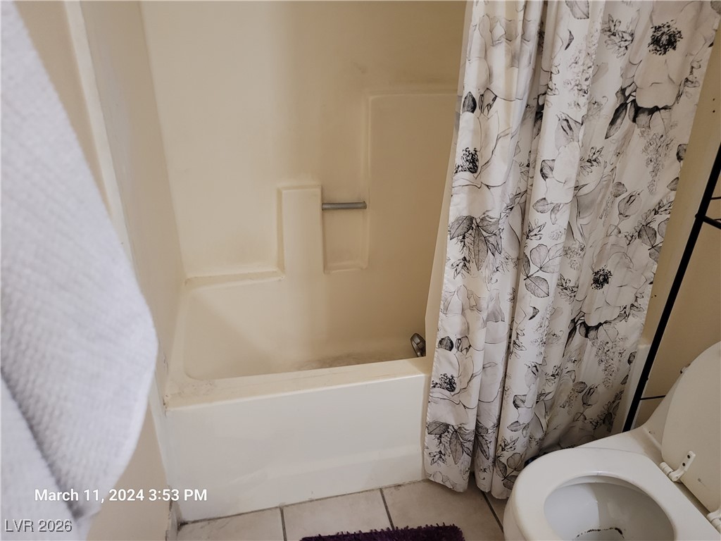 Photo 8 of 19, 808 Hedge Way #4