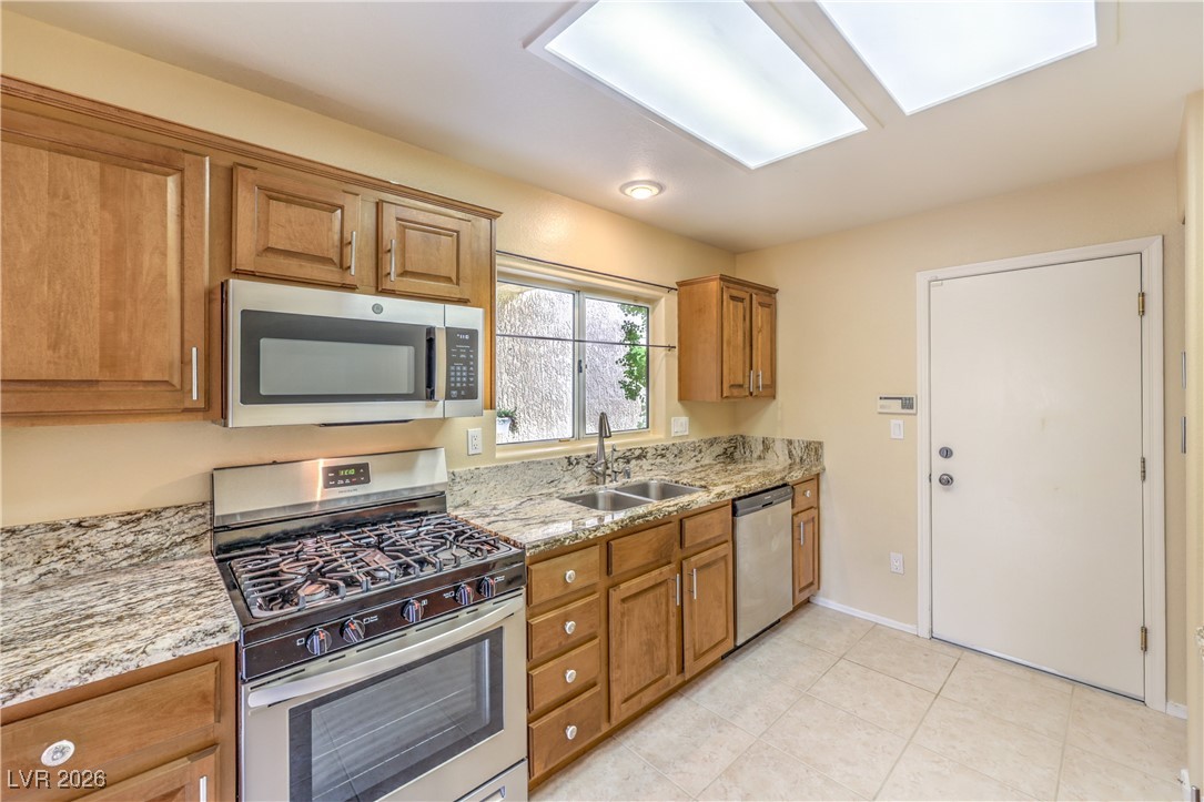 Photo 13 of 39, 9948 Bundella Drive