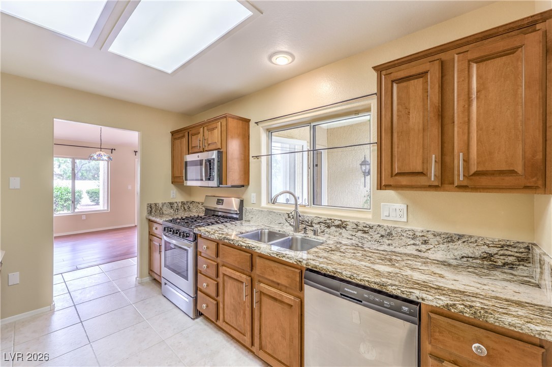 Photo 14 of 39, 9948 Bundella Drive