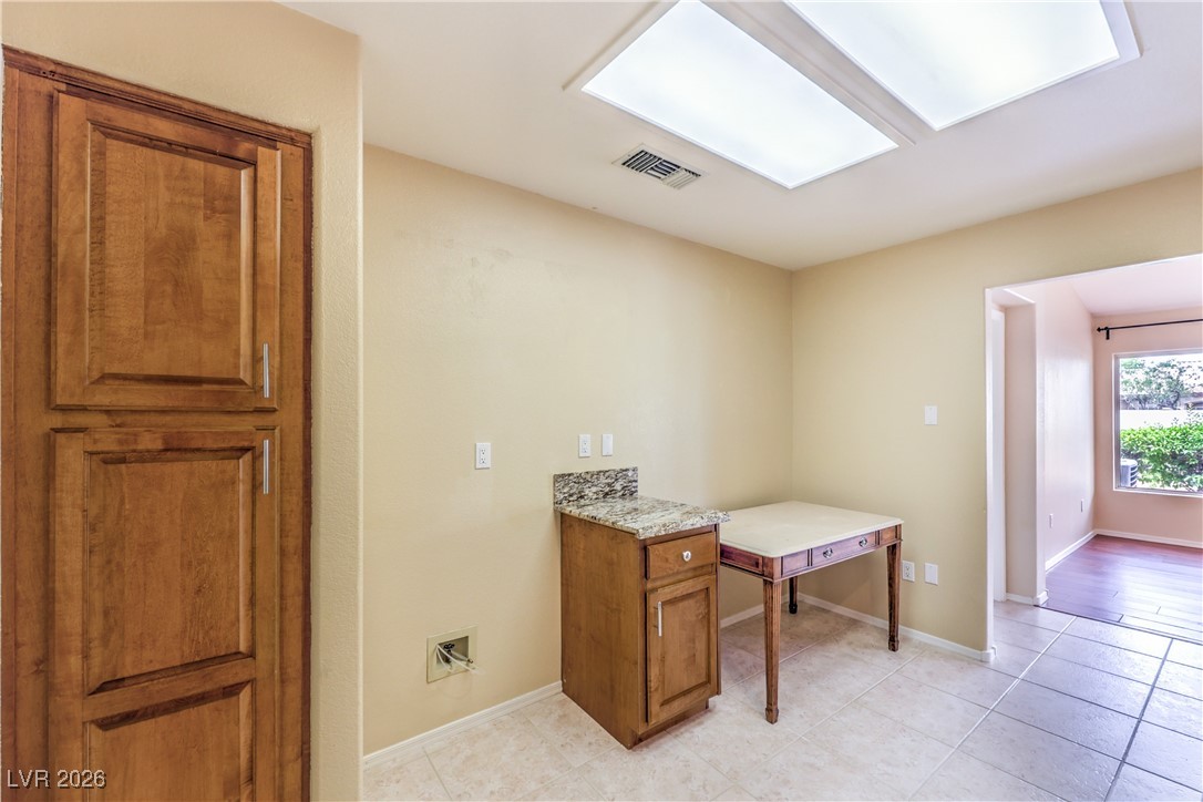 Photo 15 of 39, 9948 Bundella Drive