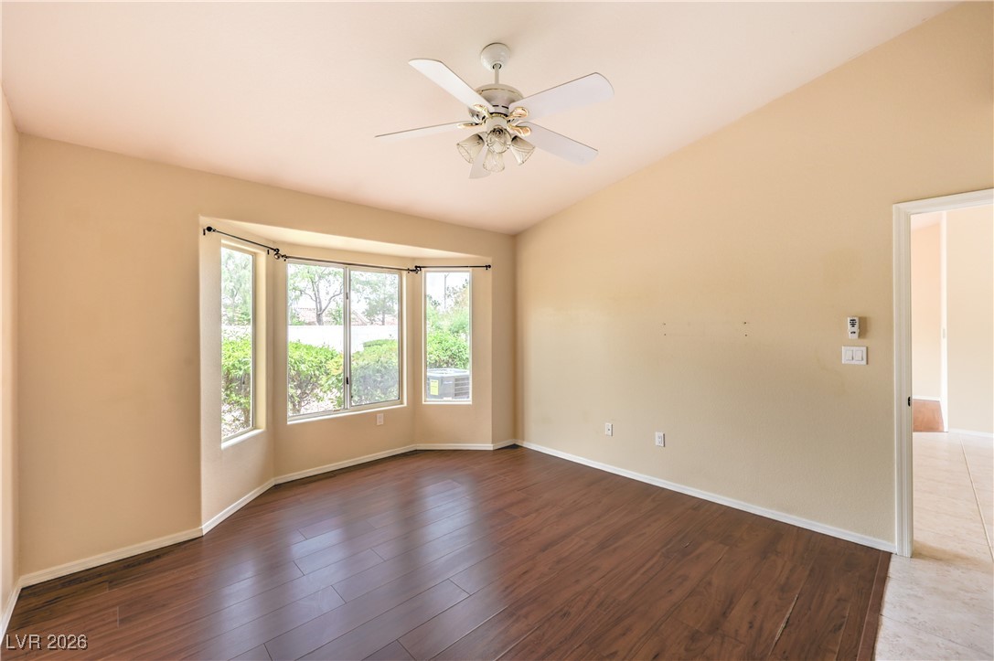 Photo 17 of 39, 9948 Bundella Drive