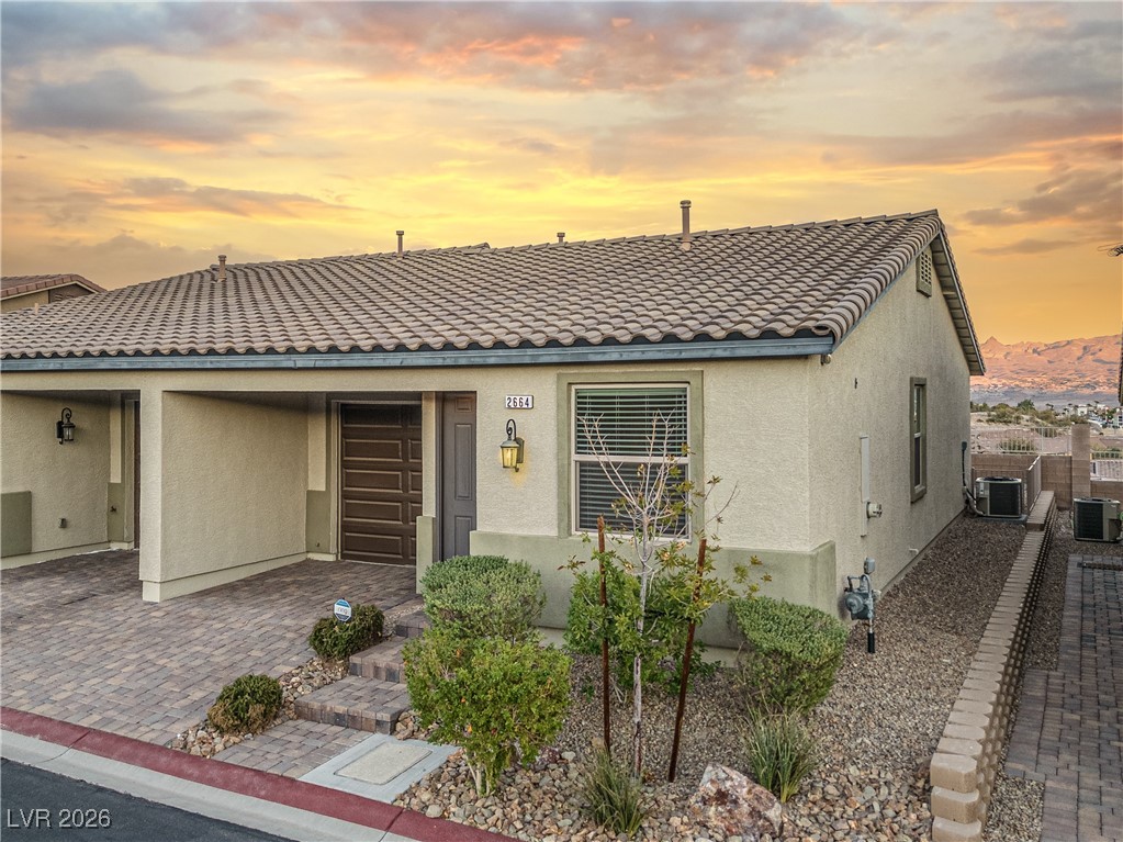 2664 Chinaberry Hill Street, Laughlin