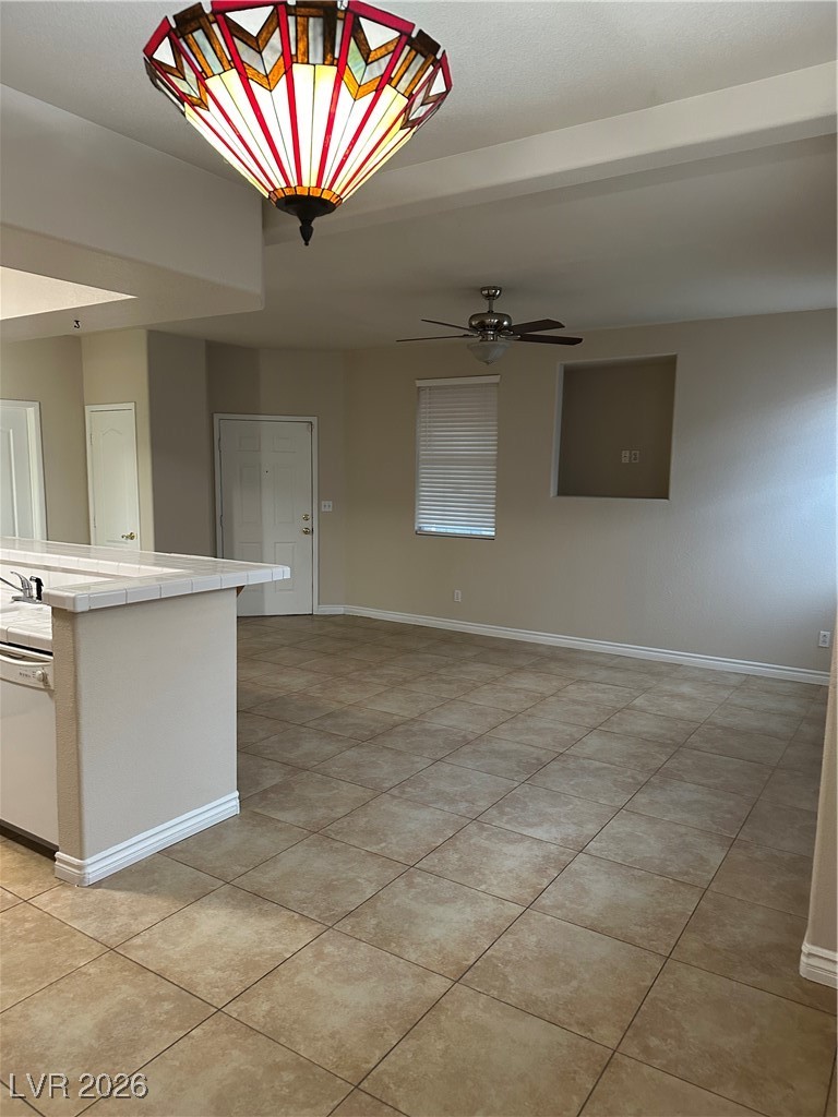 Photo 4 of 1404 Seward Street #104