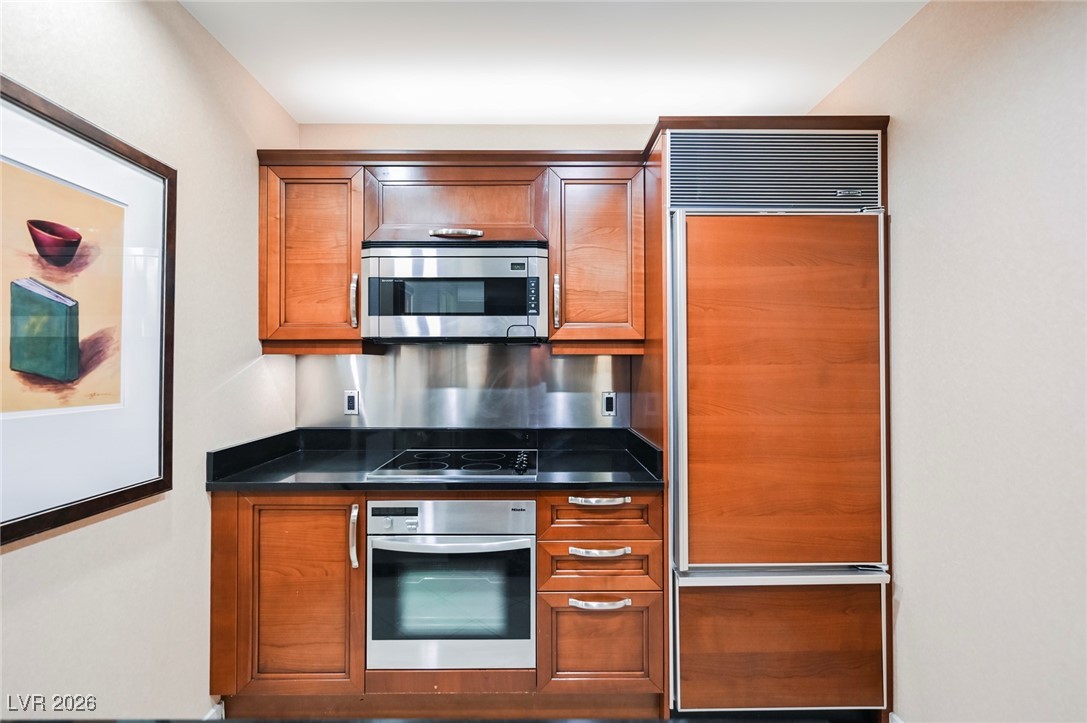 Photo 2 of 145 HARMON Avenue #208