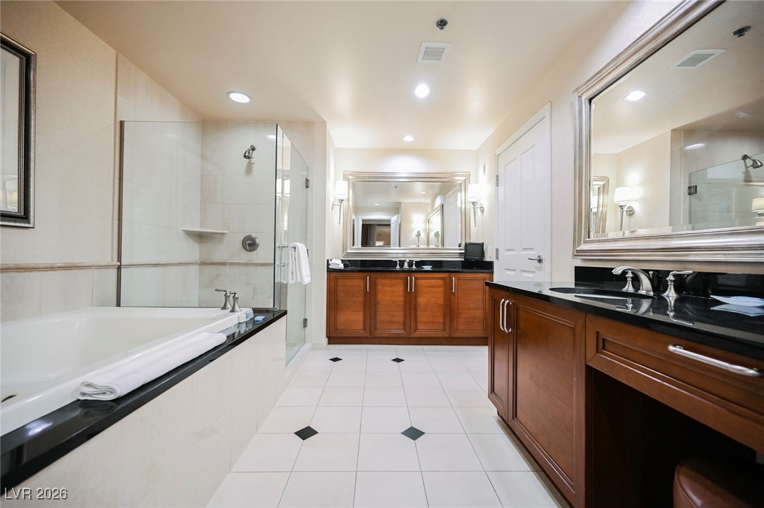 Photo 24 of 36, 145 HARMON Avenue #208