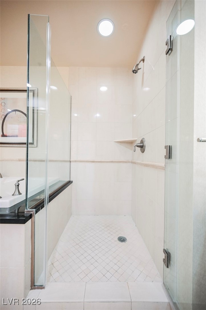 Photo 31 of 36, 145 HARMON Avenue #208