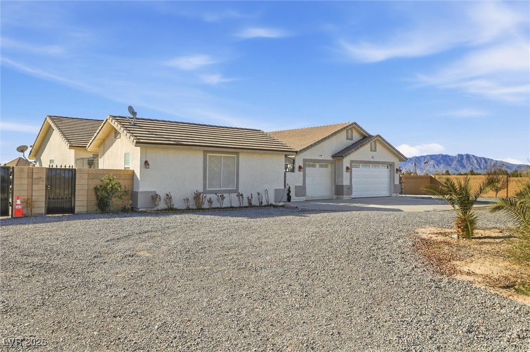 Photo 4 of 2461 E Deerskin Street