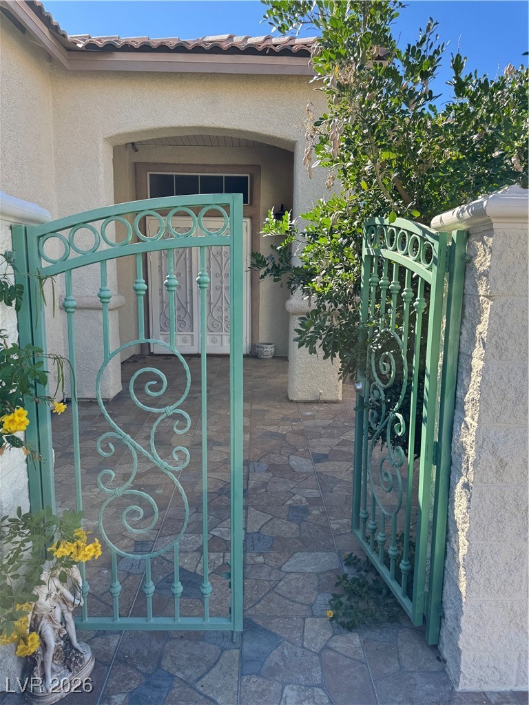 Photo 5 of 9927 Ridge Manor Avenue