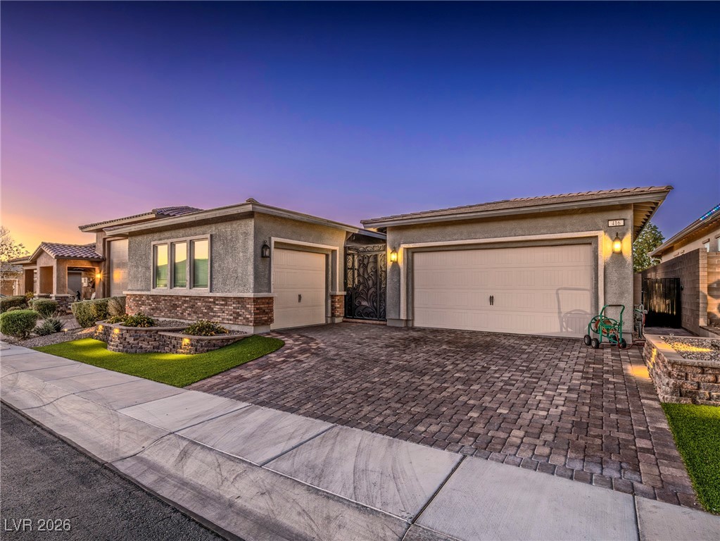 416 Middlestone Avenue, Henderson 89011