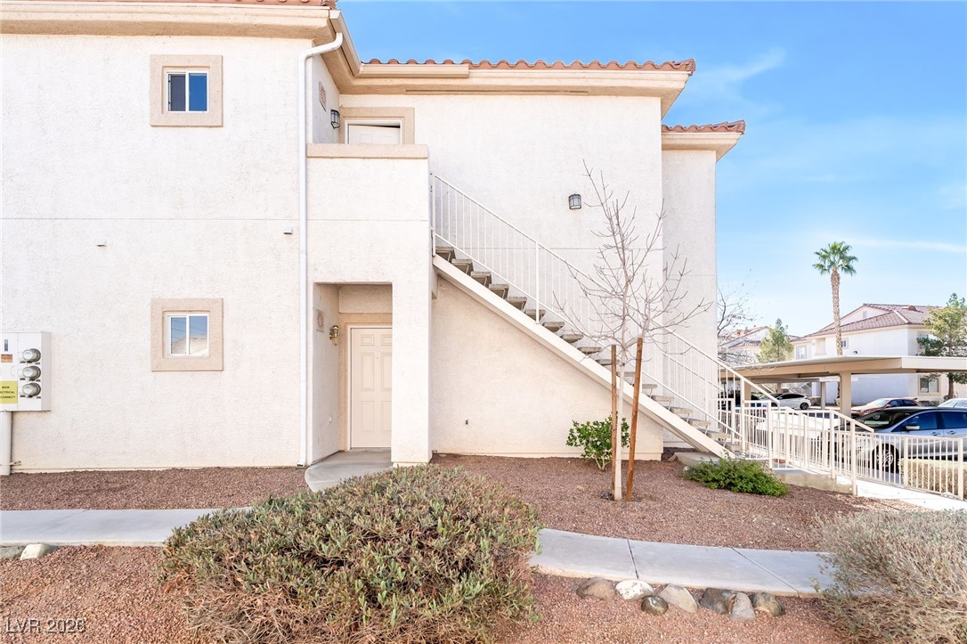 Photo 2 of 855 N Stephanie Street #1721