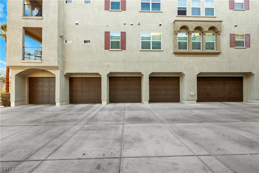 Photo 40 of 40, 2555 Hampton Road #7202