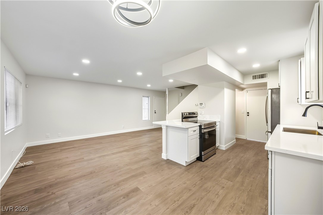 Photo 8 of 33, 5248 Greene Lane #B