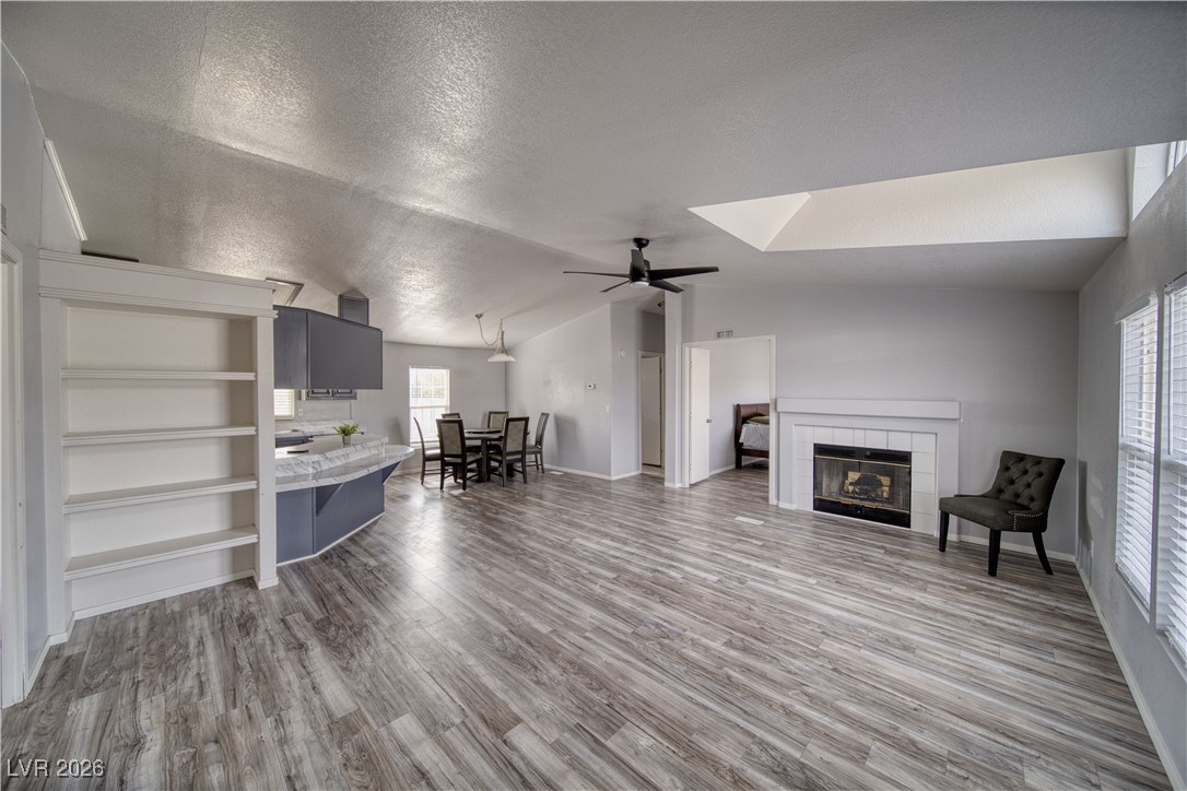 Photo 5 of 1171 W Greta Boulevard