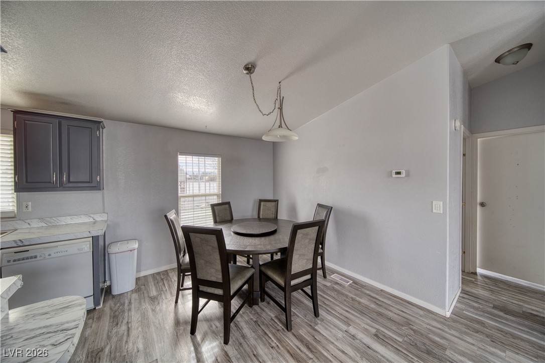Photo 9 of 34, 1171 W Greta Boulevard