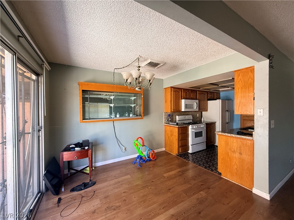 Photo 6 of 20, 6681 Bubbling Brook Drive #A