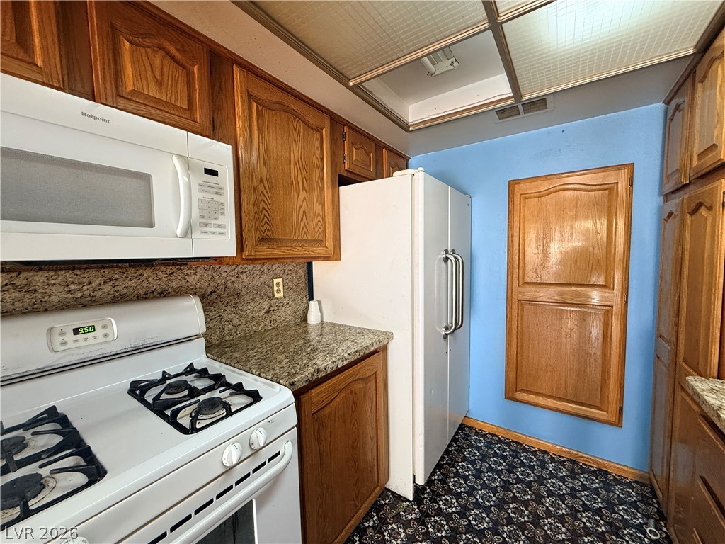 Photo 10 of 20, 6681 Bubbling Brook Drive #A
