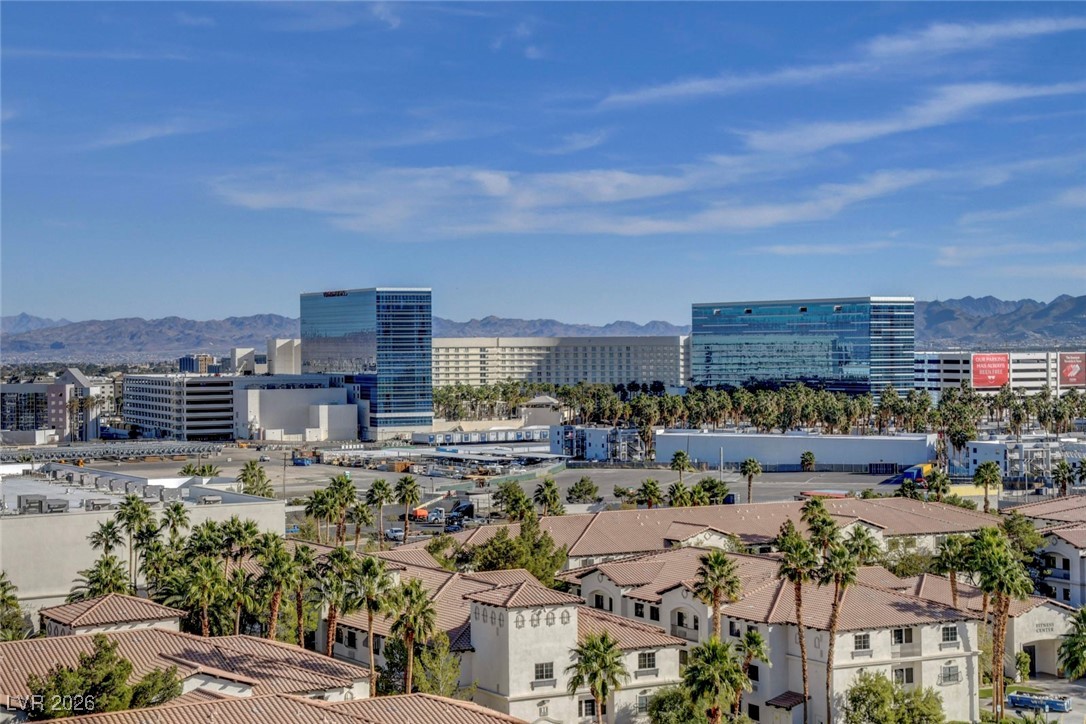 Photo 46 of 68, 211 E Flamingo Road #713