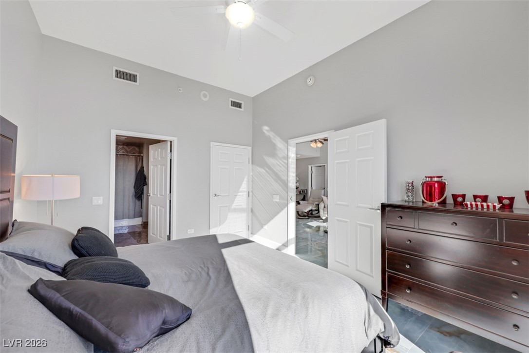 Photo 18 of 57, 200 W Sahara Avenue #3707