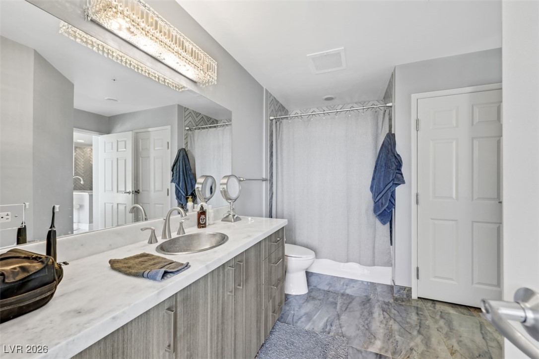 Photo 21 of 57, 200 W Sahara Avenue #3707