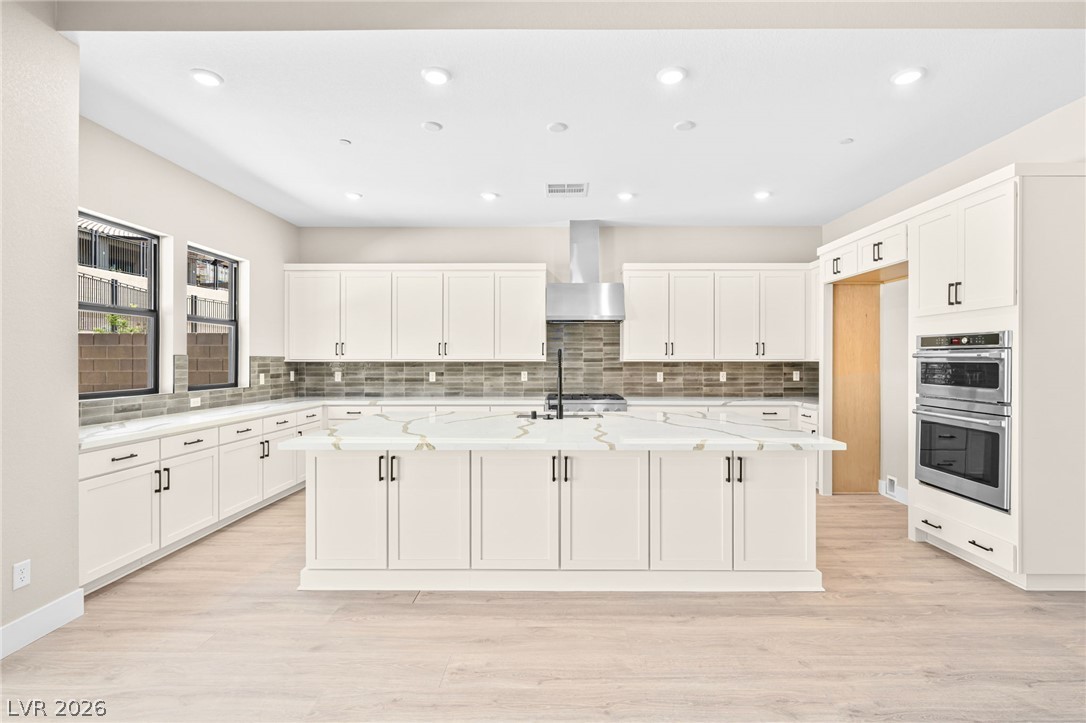 Photo 9 of 42, 525 Stowell Avenue